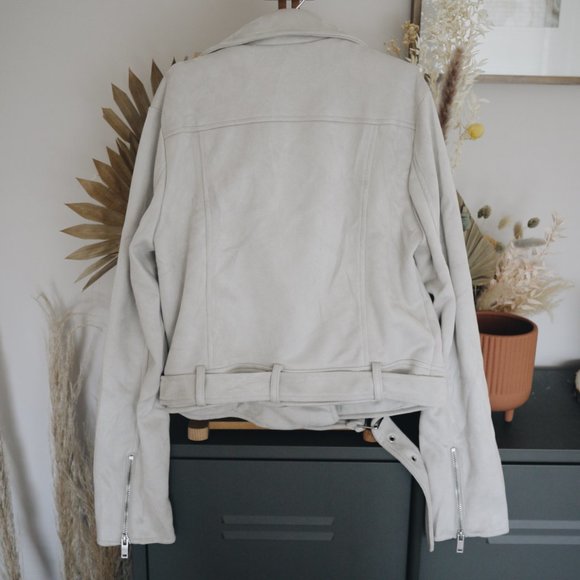 Women's Light Gray Faux Suede Jacket - Picture 5 of 5